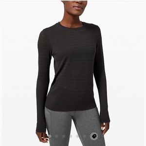 EUC Lululemon Breeze By top